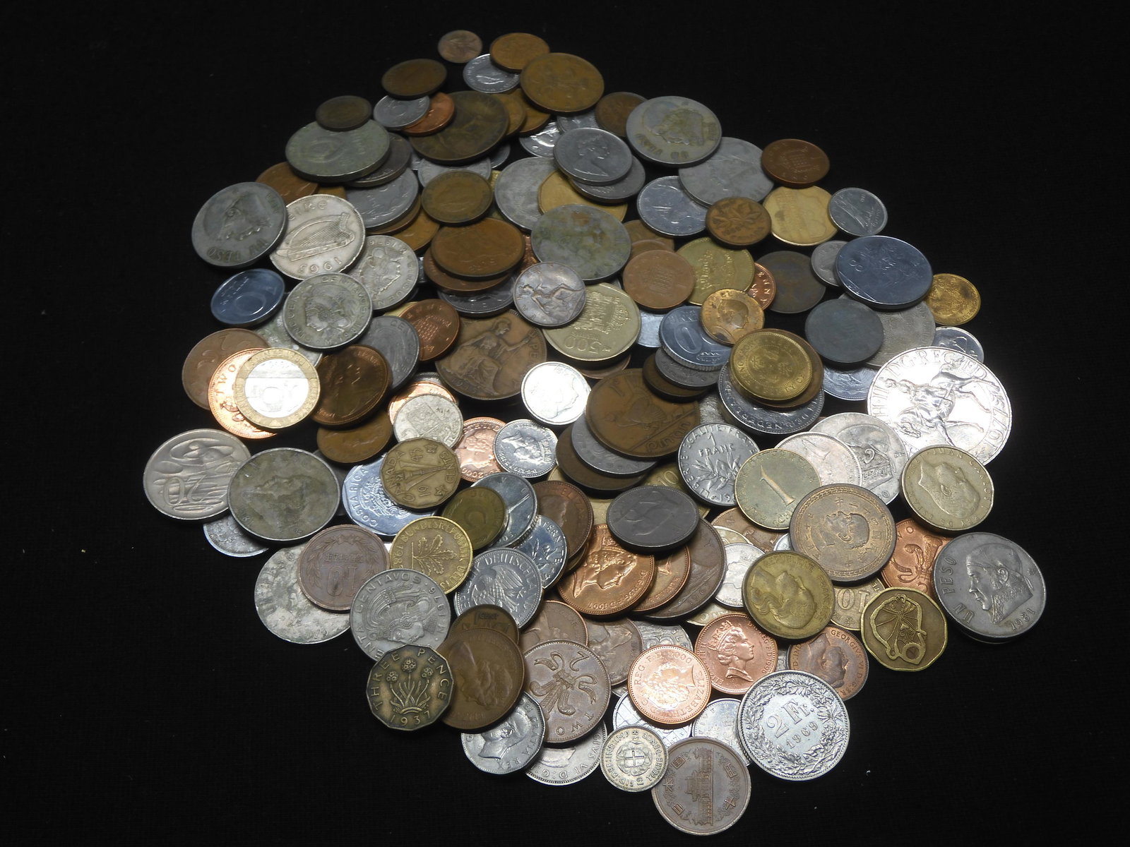 2.0 Lbs. World Coins - Various Countries & Denominations (1 of 5)