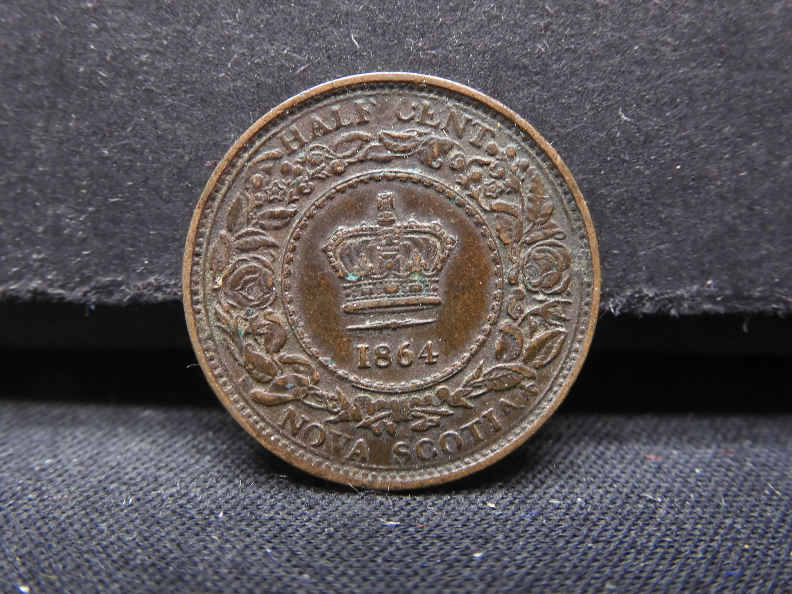 1864 Half Cent from Nova Scotia High Grade 400,000 Minted (1 of 2)