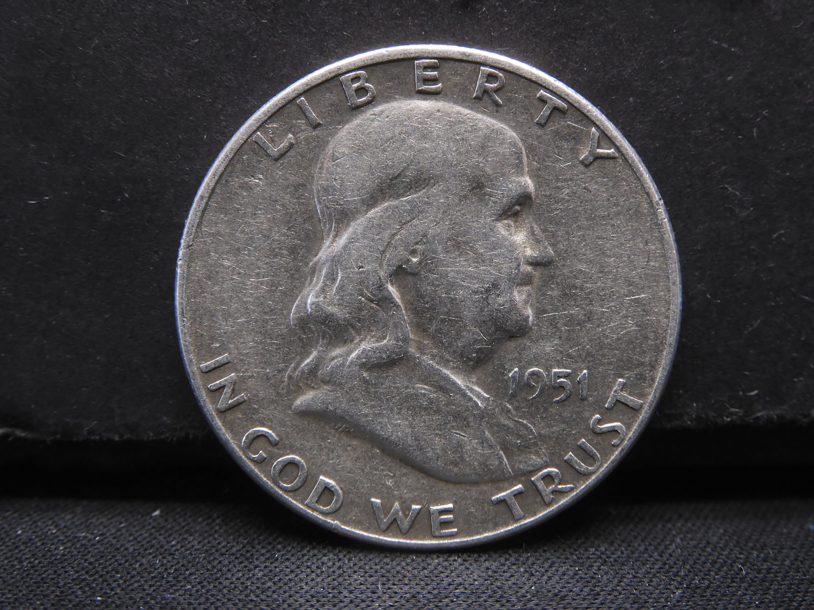 1951 S-AU-, 3rd year, only 13.7 mill  minted, 90% Silver-Franklin half, 72 years old (1 of 2)