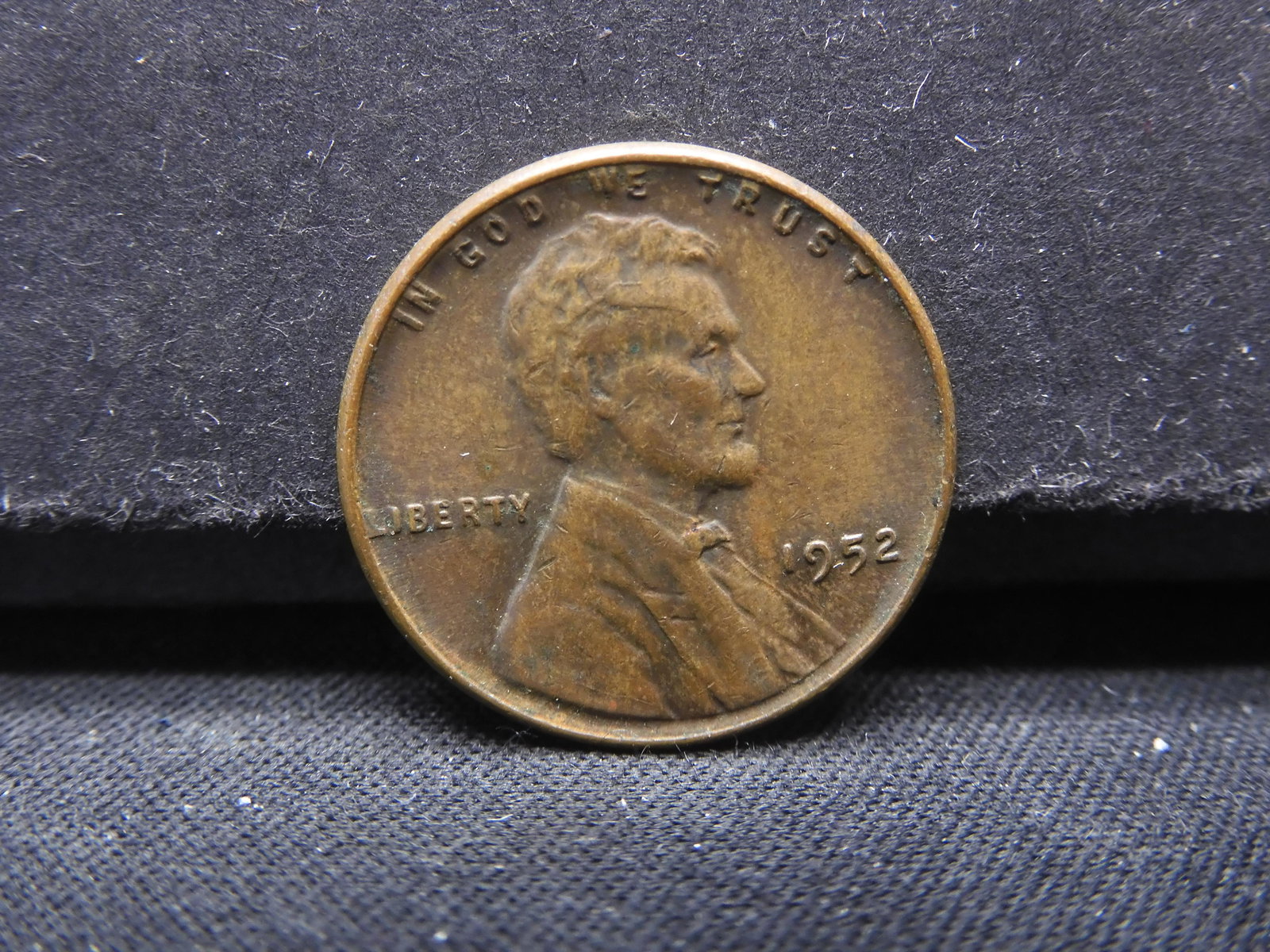 1952 Laminate Error-extra metal forehead-US Penny, 71 years old! (1 of 2)