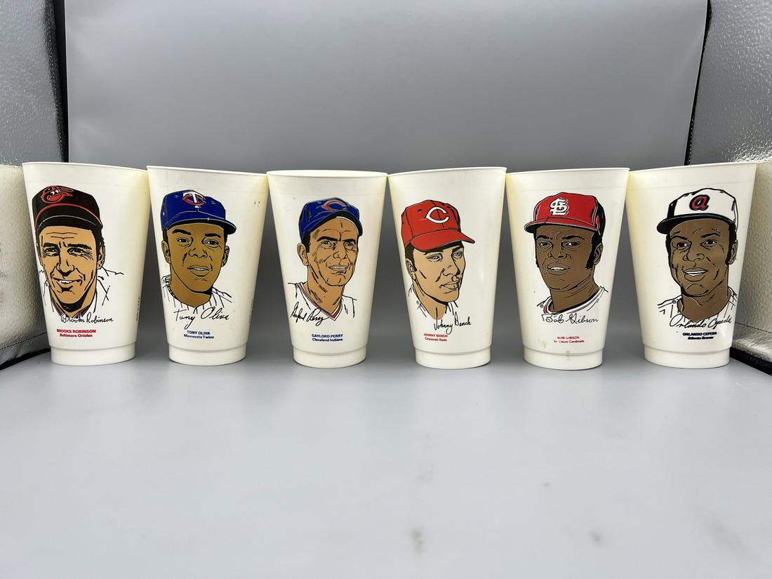 Lot of (10) 1976 7-11 Slurpee Baseball Star Player Cups - Robinson, Oliva, Bench, Gibson, Cepeda,: Lot of (10) 1976 7-11 Slurpee Baseball Star Player Cups - Robinson, Oliva, Bench, Gibson, Cepeda, Jackson, Kaline, McCovey
