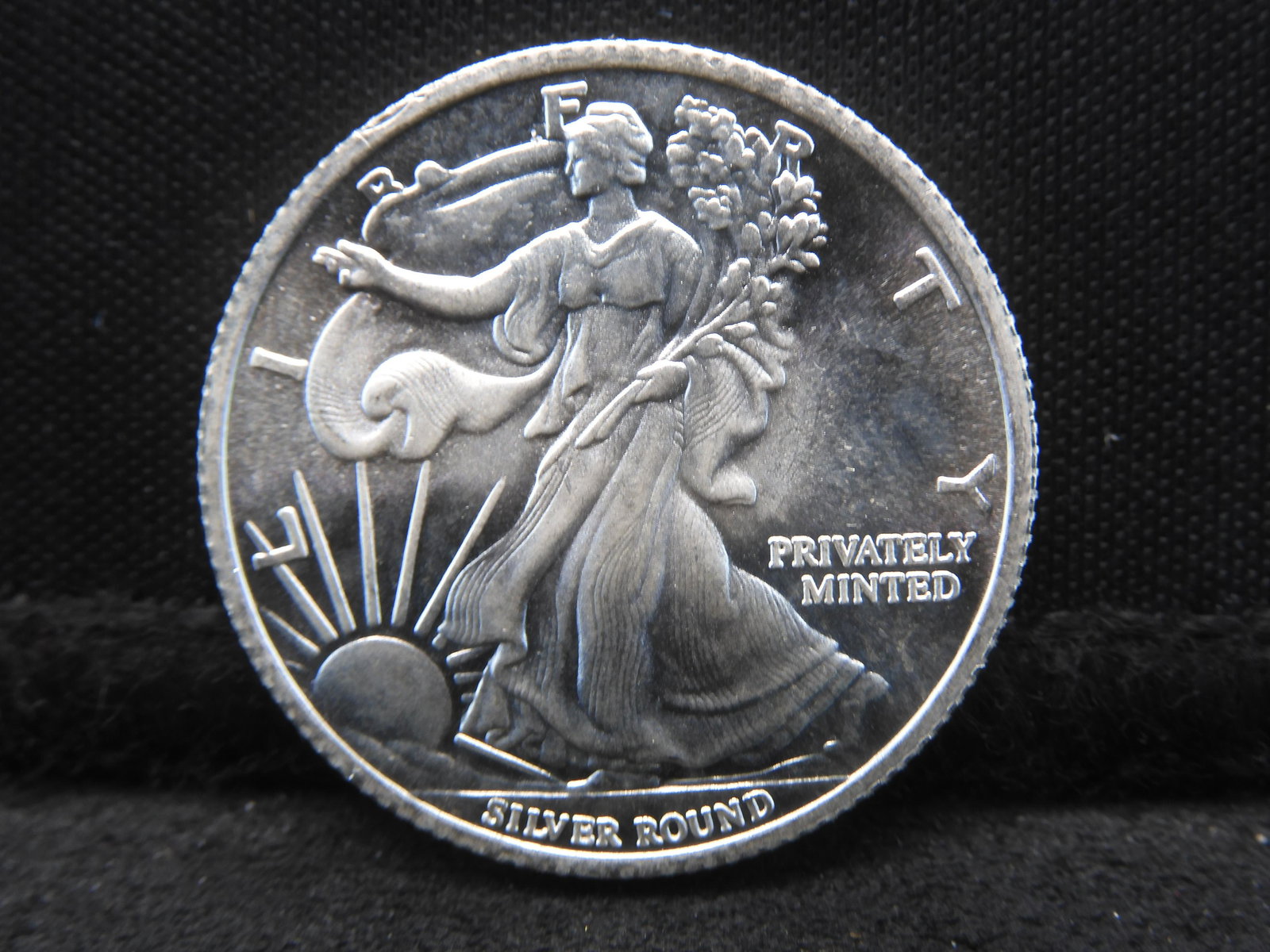 SILVER - 1/4 Oz. .999 Round (1 of 3)