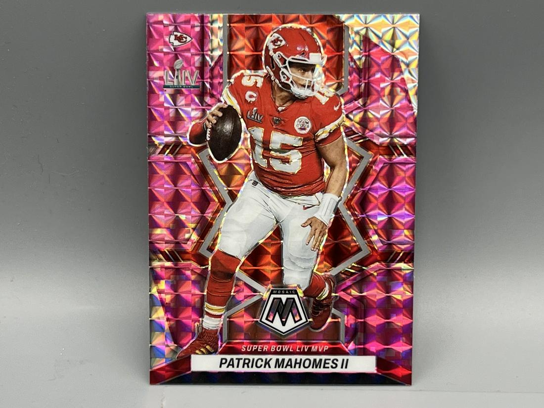 2022 Panini Mosaic Patrick Mahomes Super Bowl LIV MVP Pink Camo Prizm Refractor #293 (1 of 2)