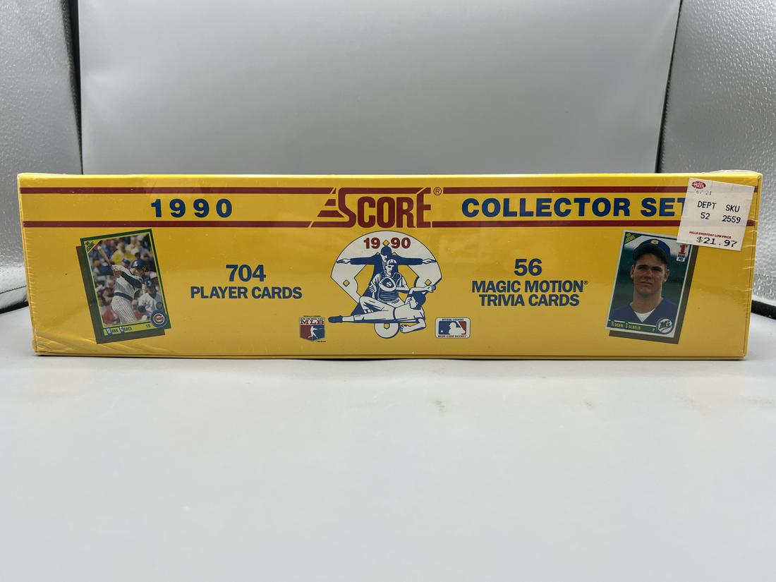 1990 Score Baseball Factory Sealed Set - Bo Jackson Football Pads card: 1990 Score Baseball Factory Sealed Set - Bo Jackson Football Pads card