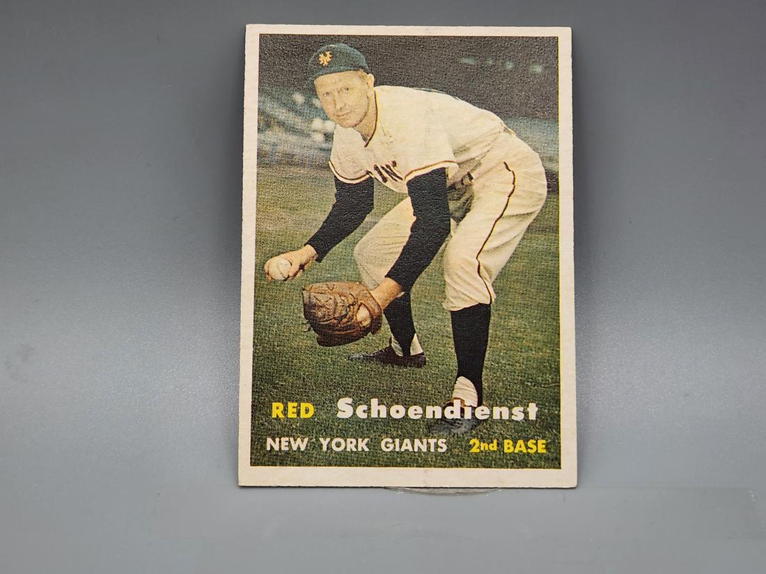 1957 Topps Red Schoendienst #154 HOF (1 of 2)