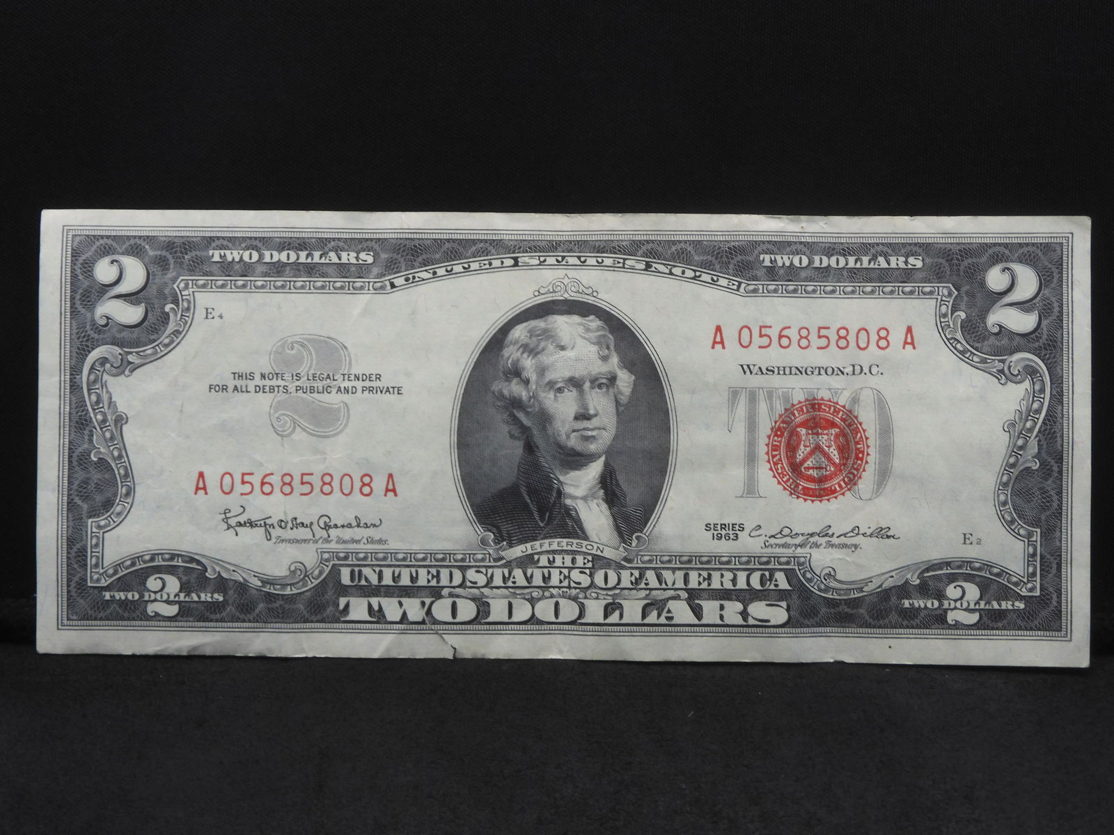 1963 Bright Crisp $2 Red Seal United States Note.  Bust Of Thomas Jefferson. (1 of 4)