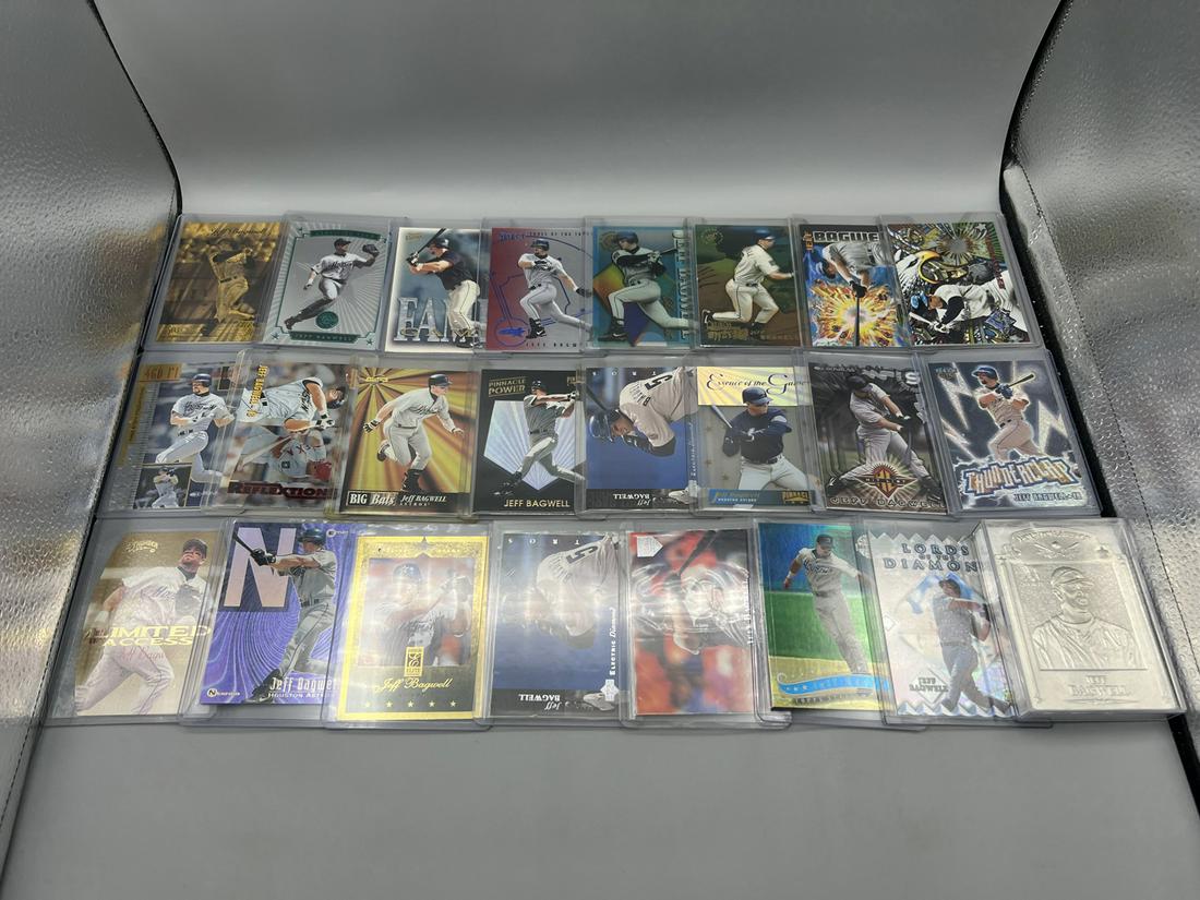 Lot of (24) Jeff Bagwell Insert/Parallel Baseball Cards: Lot of (24) Jeff Bagwell Insert/Parallel Baseball Cards