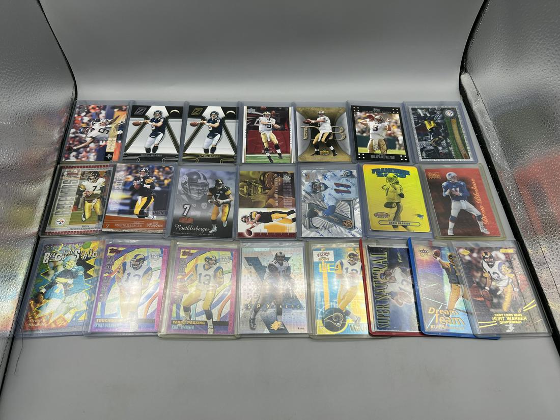 Lot of (22) Assorted Football Quarterback Cards - Drew Brees, Ben Roethlisberger, Drew Bledsoe, Kurt: Lot of (22) Assorted Football Quarterback Cards - Drew Brees, Ben Roethlisberger, Drew Bledsoe, Kurt Warner