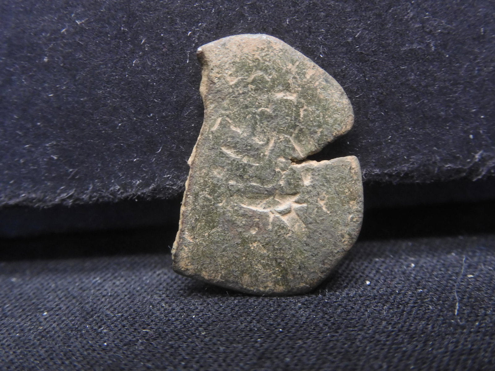 1654-Rare with date on it-Pirate era coin-369 years old!!: 1654-Rare with date on it-Pirate era coin-369 years old!!