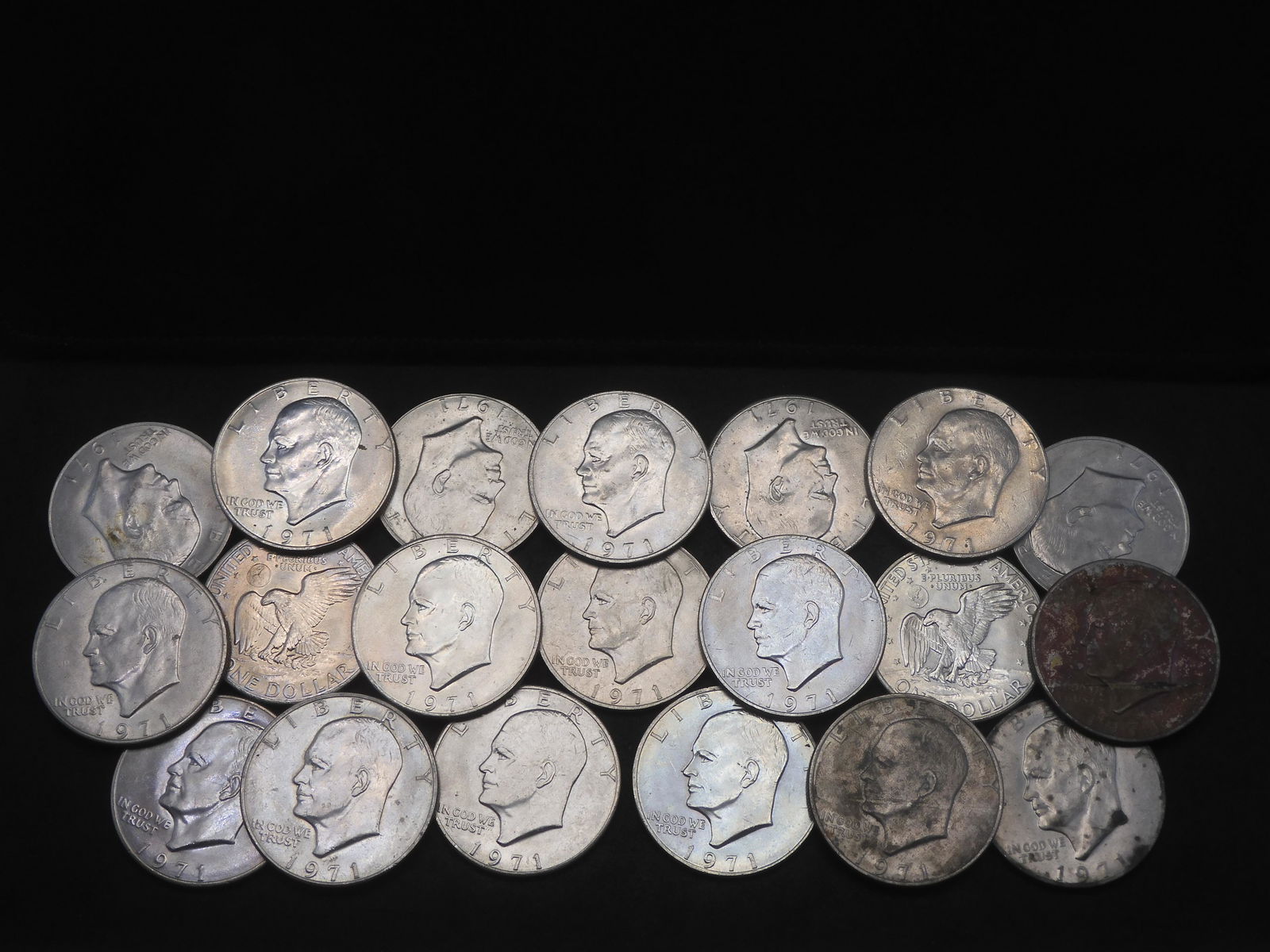 Roll Of 20 U.S. 1971 Eisenhower Dollars. (1 of 3)