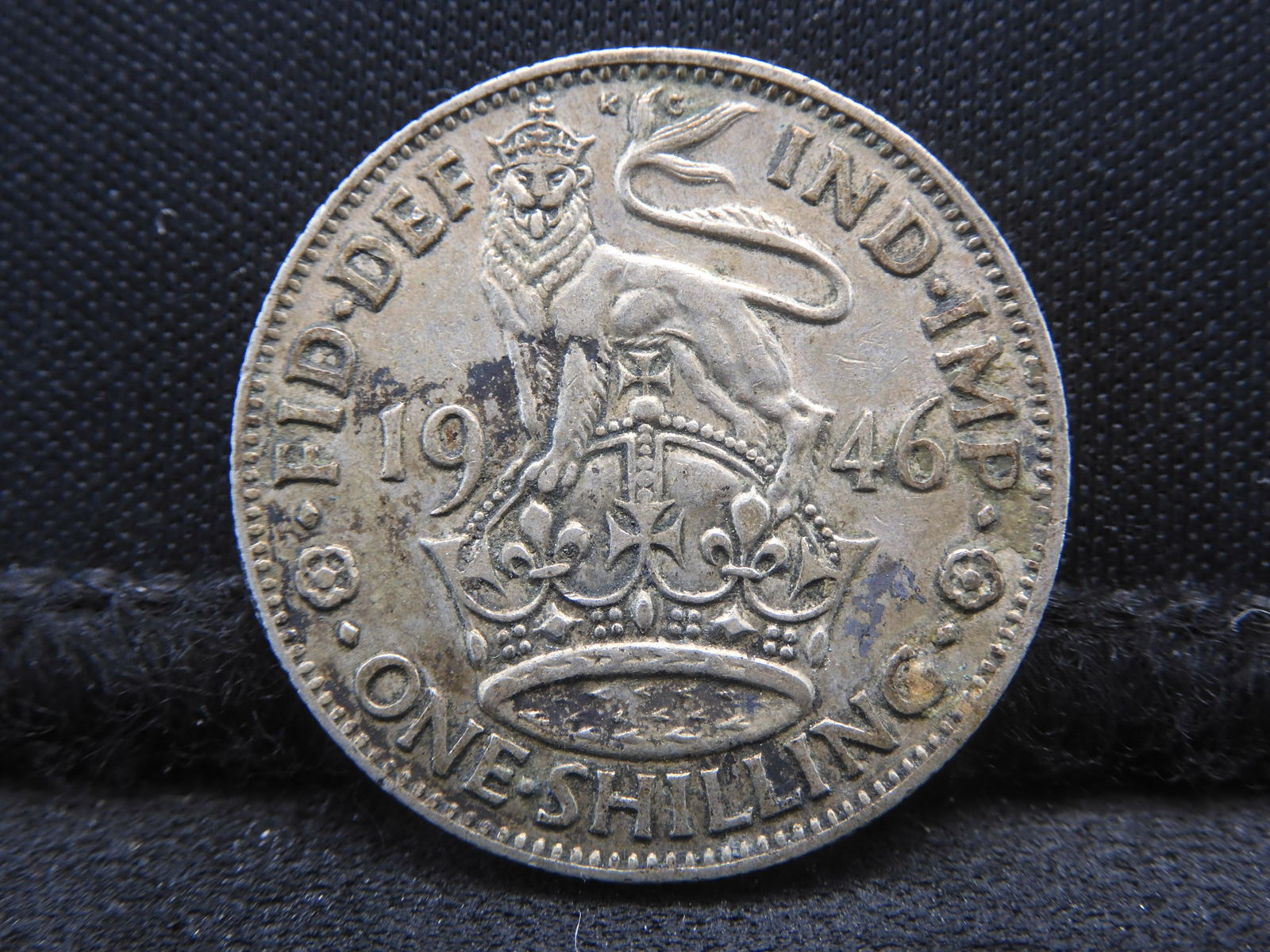 1946 Great Britain One Shilling 50% Silver Coin.  Coin Weighs 0.18 Toz.  REV: Portrait George VI. (1 of 2)