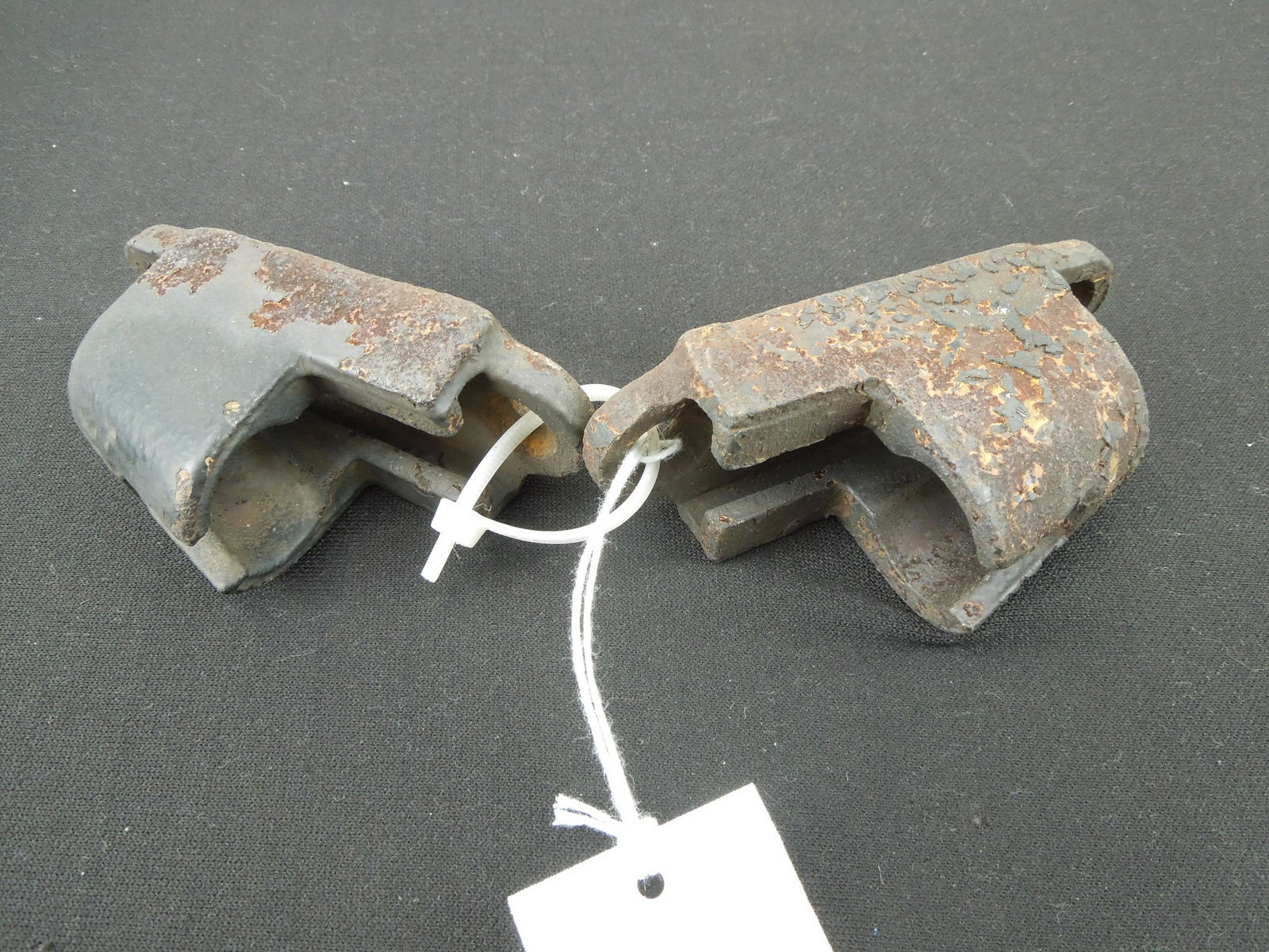 Lantern and Flag Backet (1)Pair Steel Lantern and Flag Bracket: Lantern and Flag Backet (1)Pair Steel Lantern and Flag Bracket