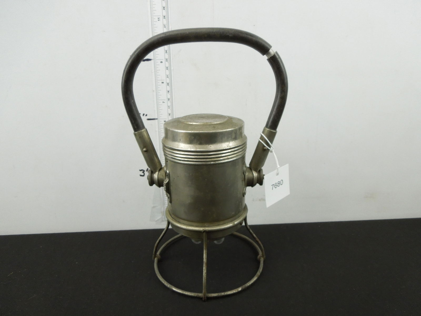Battery Lantern Genesy Electric Lantern Company, Used, in working condition, lamps and battery  not (1 of 7)