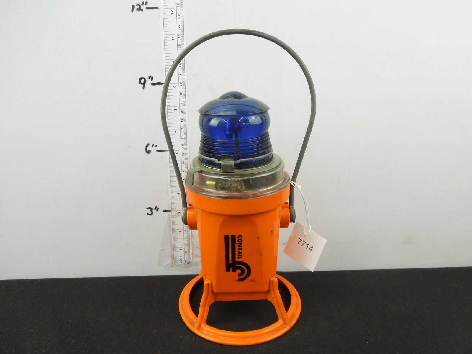 Conrail Star Headlight and Lantern Co, Model 215 TL, Blue light, Orange Body, Used, in working (1 of 6)