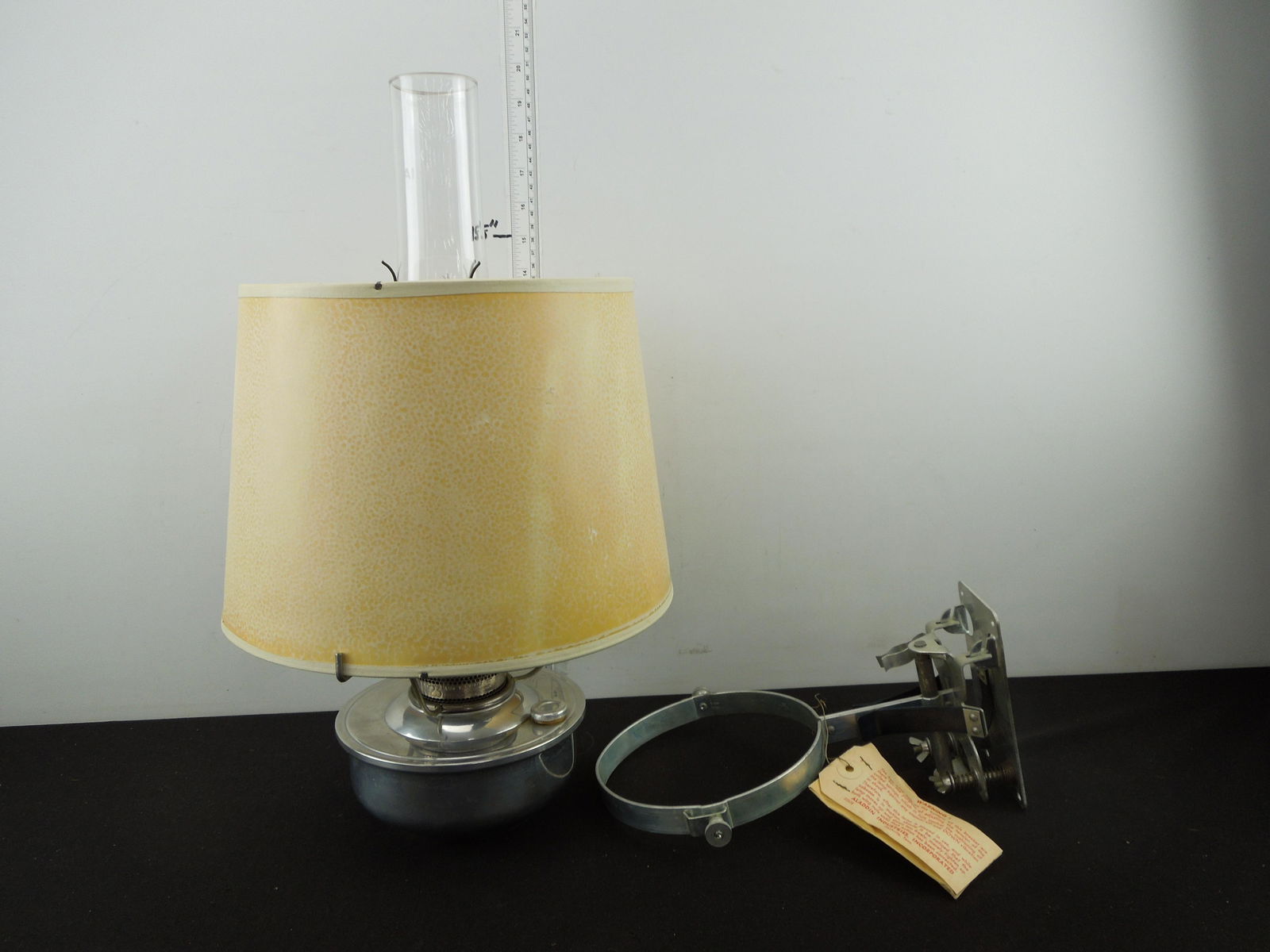 Caboose Lantern Aladdin Model C, New Unused, Complete with wall bracket, Shade and Chimney (1 of 10)