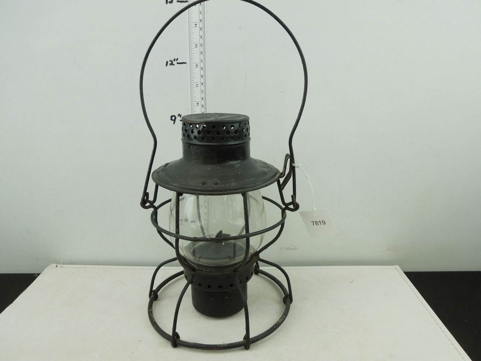 PS Handlan Kerosene Lantern (1 of 4)