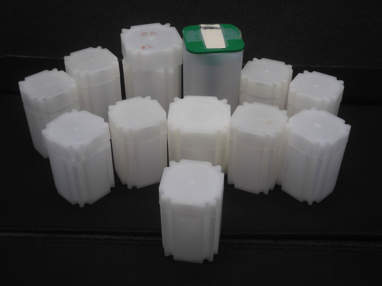 Bag of Plastic Coin Holders 12 Coin Holders Various Sizes (1 of 4)