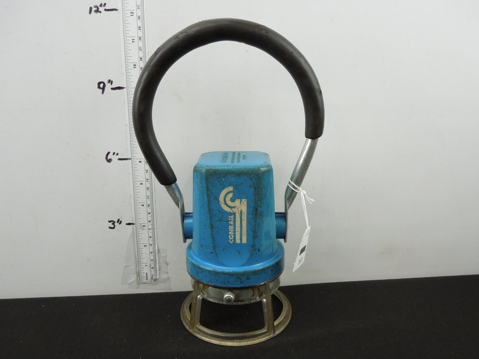 Conrail Starlite 222 Battery Lantern, Blue Body: Conrail Starlite 222 Battery Lantern, Blue Body