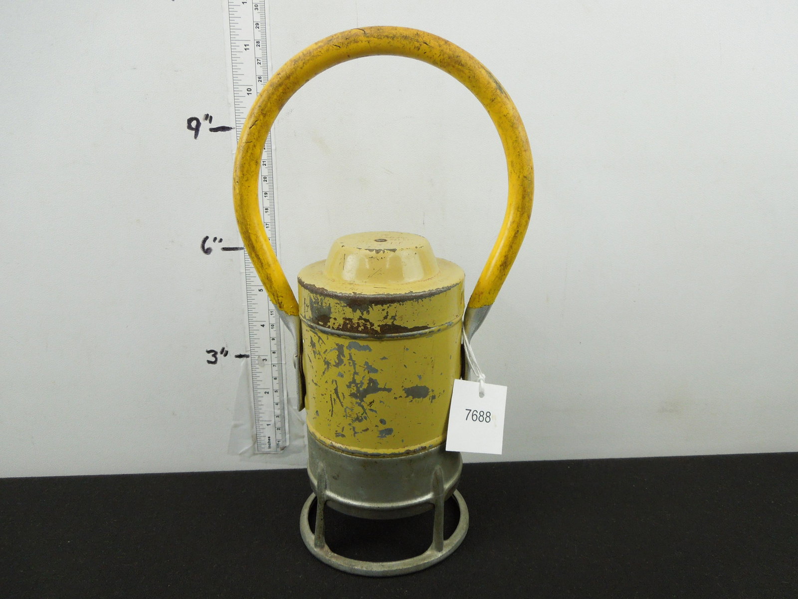 Battery Lantern Adlake 31-F: Battery Lantern Adlake 31-F