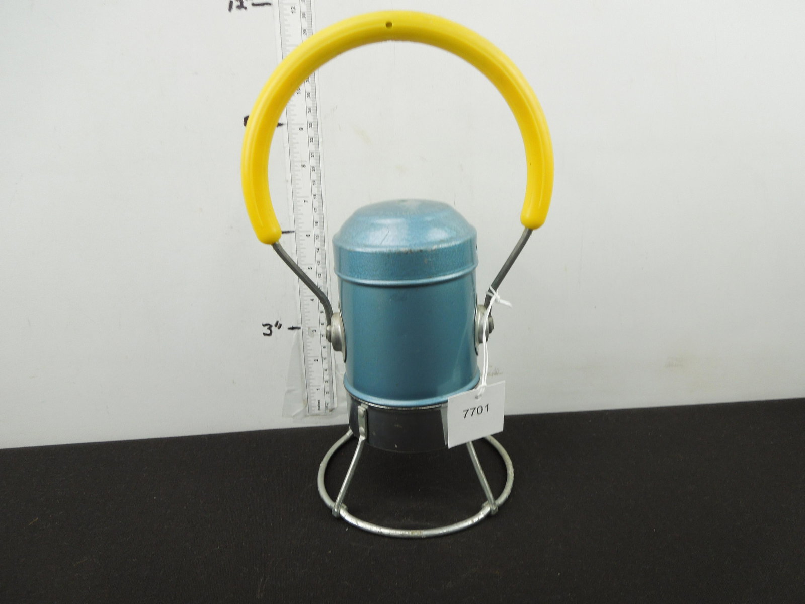 Battery Lantern Star Headlight and Lantern Co: Battery Lantern Star Headlight and Lantern Co