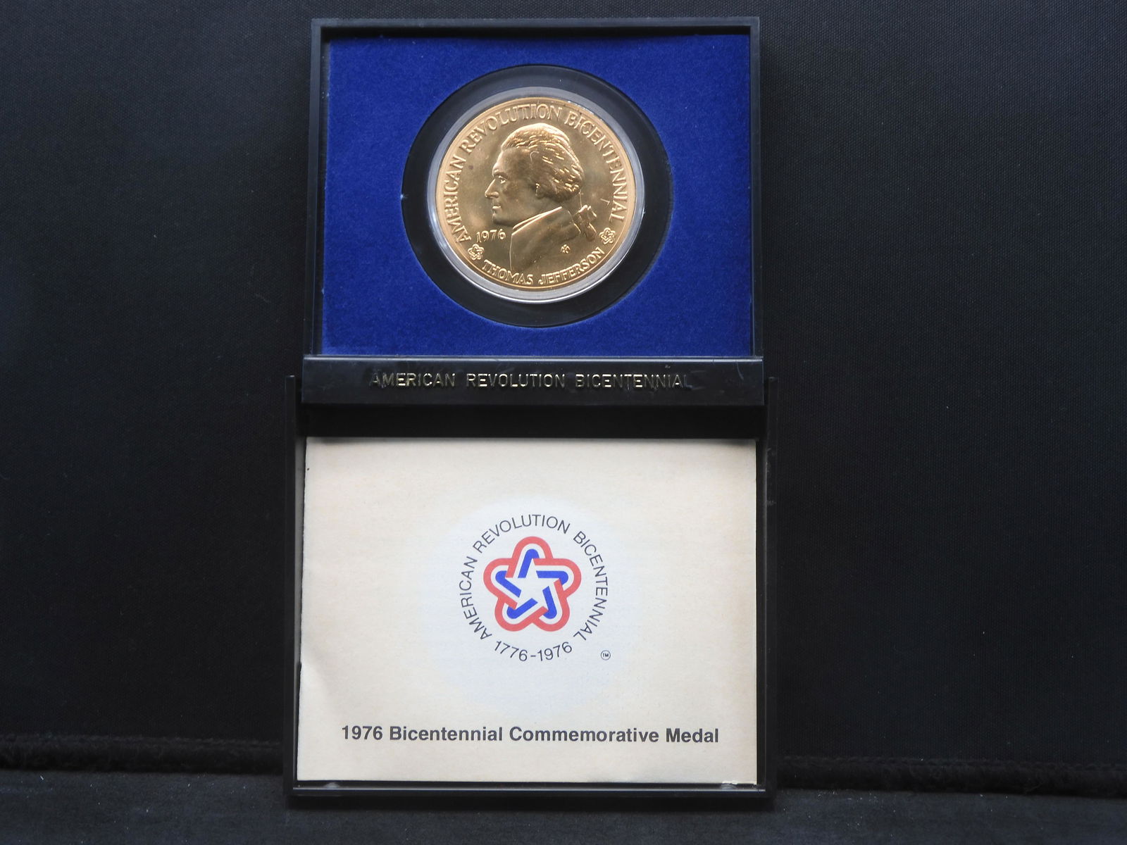 American Revolution Bicentennial Medal w/ COA - Thomas Jefferson - 1976 (1 of 4)