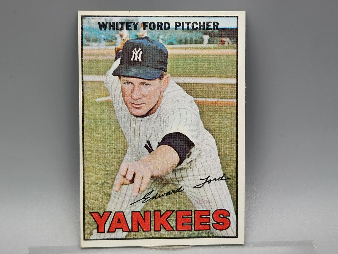 1967 Topps Whitey Ford #5 HOF: 1967 Topps Whitey Ford #5 HOF