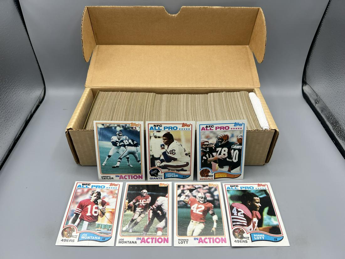 1982 Topps Football Complete Set W/ Lawrence Taylor RC, Anthony Munoz RC, & Ronnie Lott RC (1 of 3)