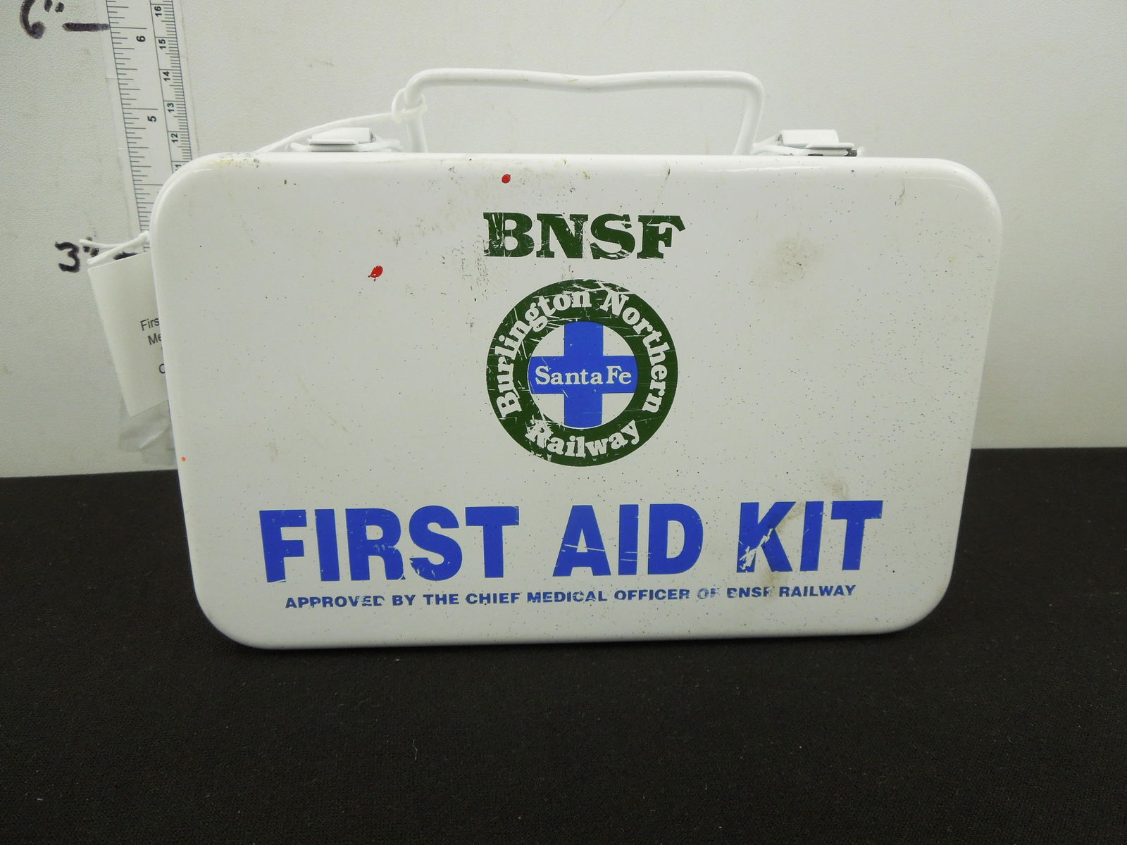 Burlington Northern Santa Fe First Aid Kit Metal Box (1 of 6)