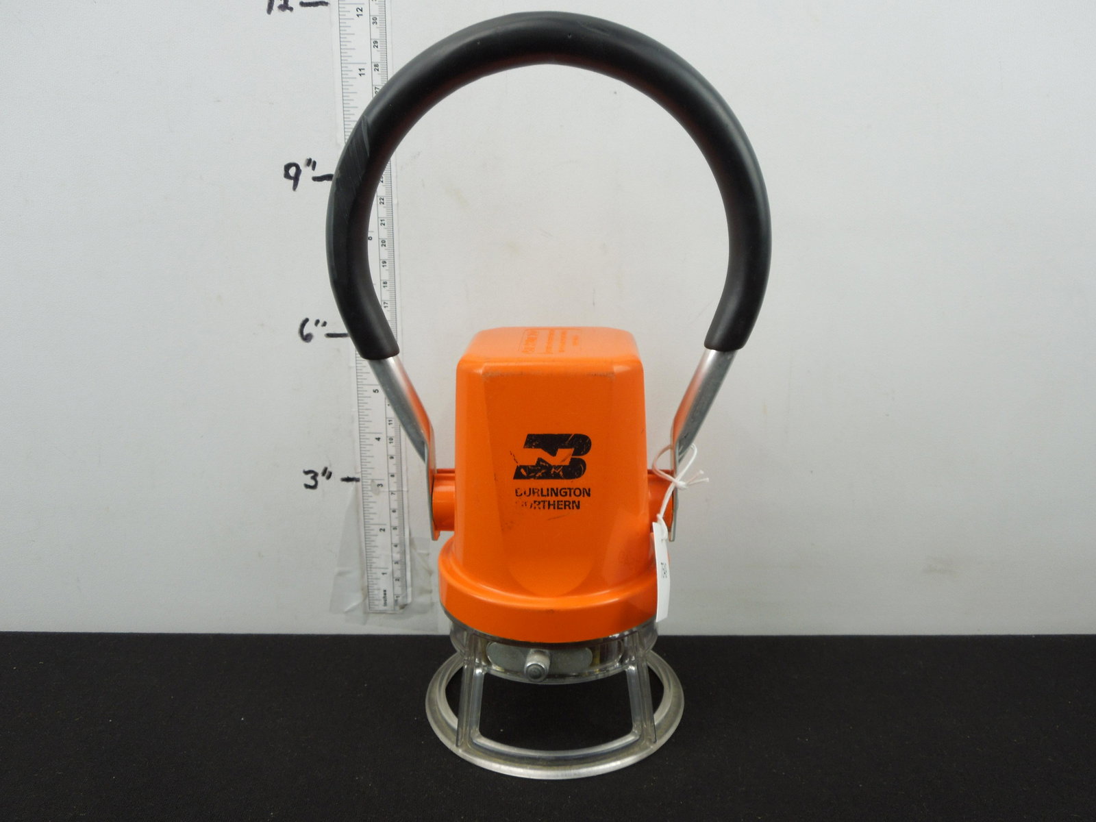 Burlington Northern Starlite 222 Battery Lantern, Orange Body: Burlington Northern Starlite 222 Battery Lantern, Orange Body