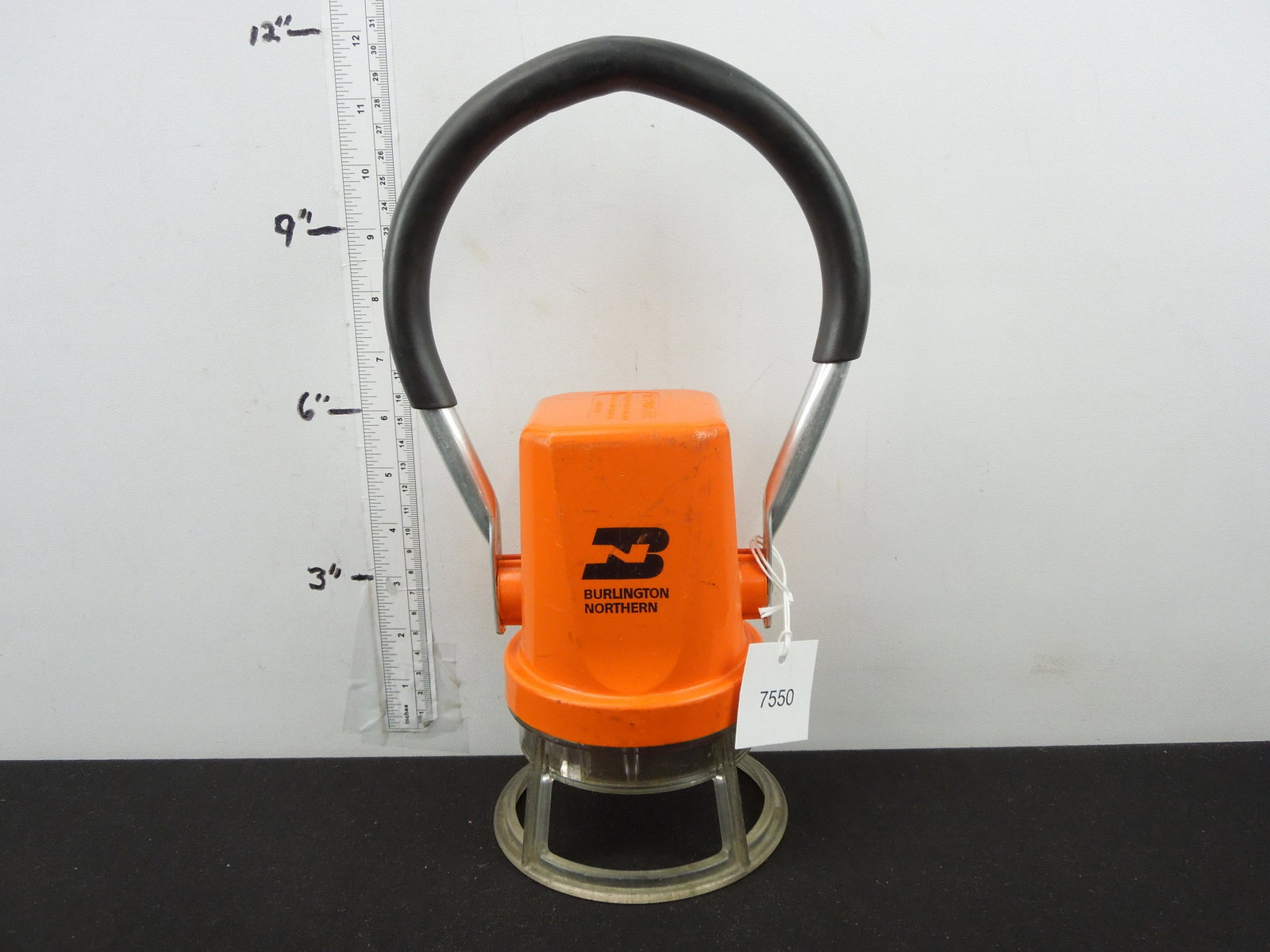Burlington Northern Starlite 222 Battery Lantern, Orange Body: Burlington Northern Starlite 222 Battery Lantern, Orange Body