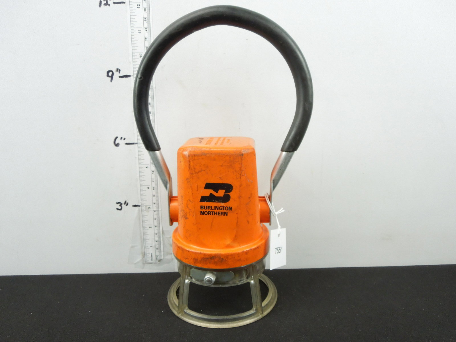 Burlington Northern Starlite 222 Battery Lantern, Orange Body: Burlington Northern Starlite 222 Battery Lantern, Orange Body