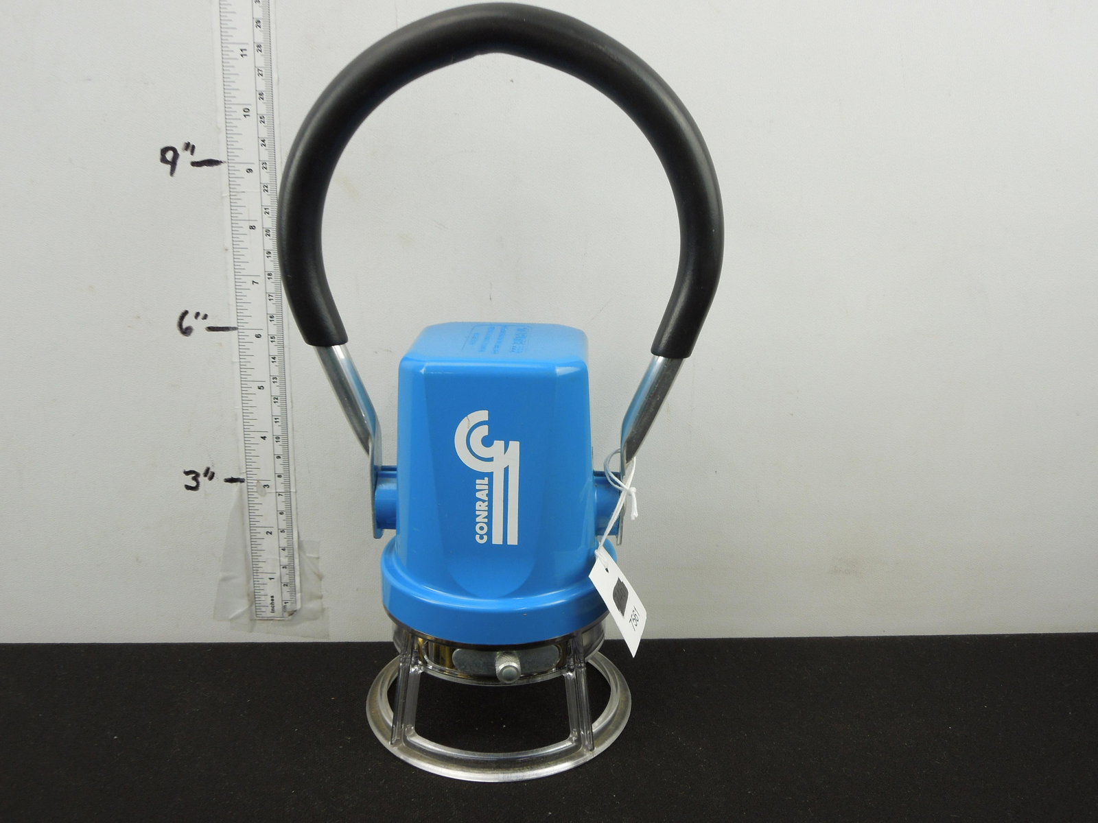 Conrail Starlite 222 Battery Lantern, Blue Body: Conrail Starlite 222 Battery Lantern, Blue Body