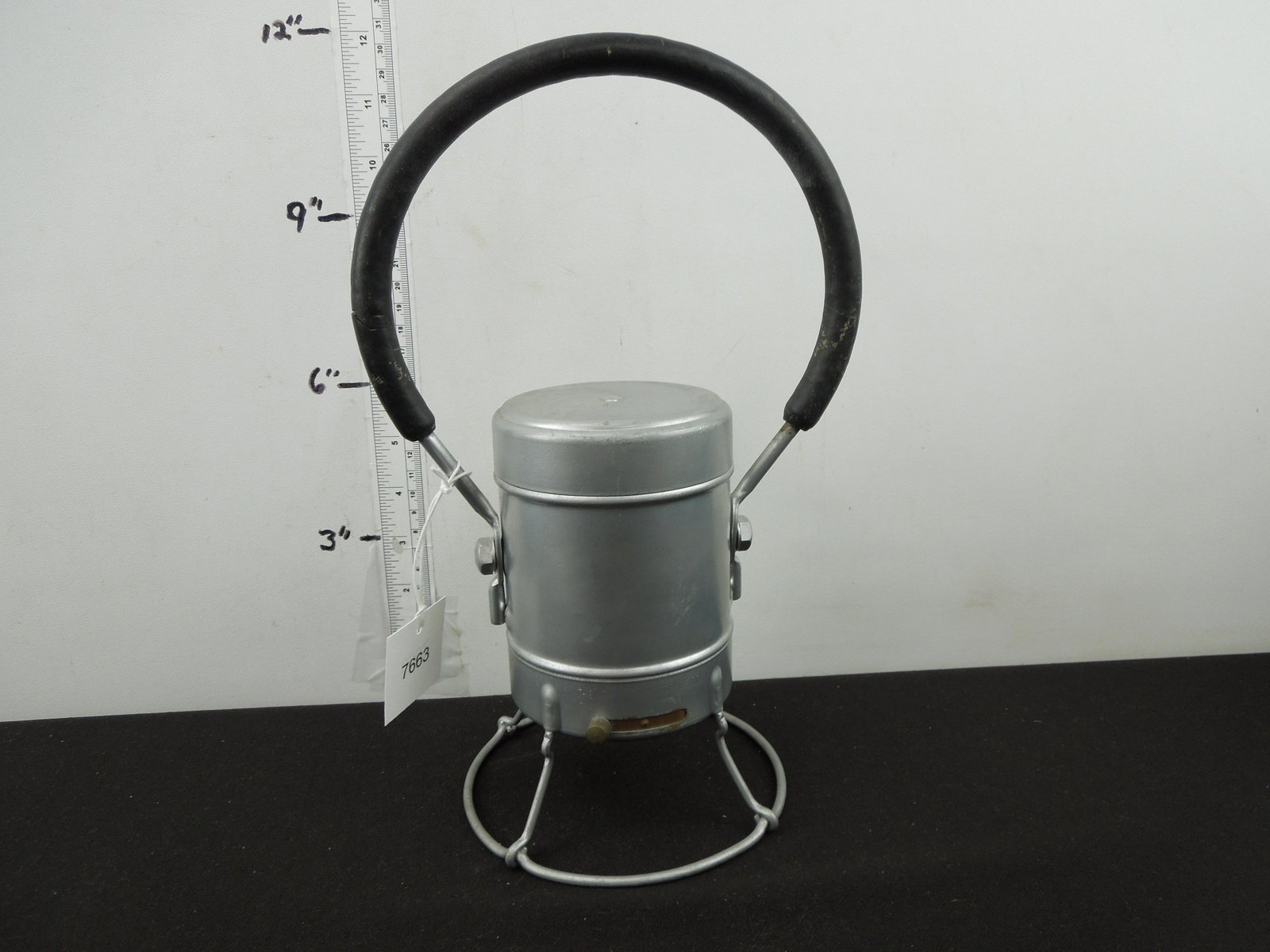 Battery Lantern The Adams & Westlake, Adlake No. 24 Lantern: Battery Lantern The Adams & Westlake, Adlake No. 24 Lantern