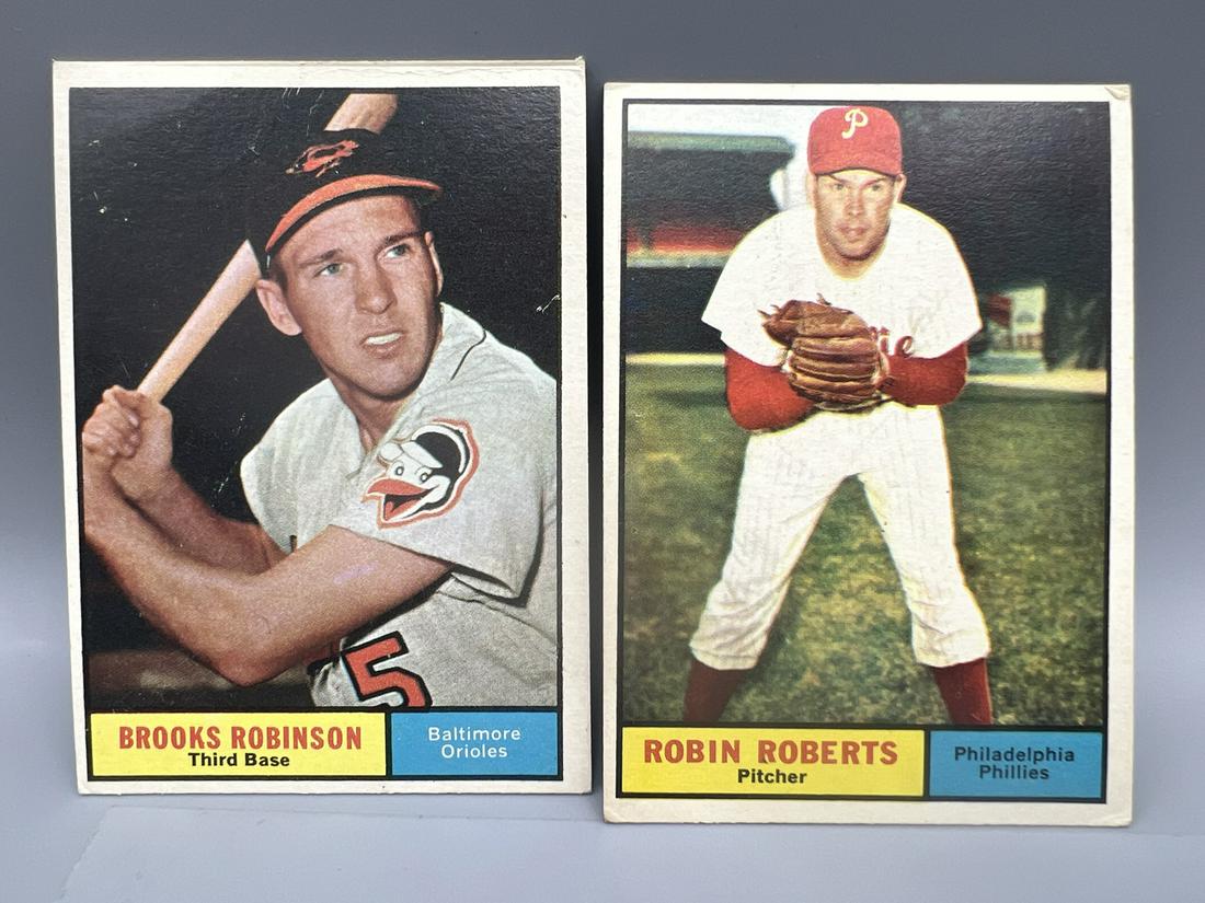 1961 Topps Brooks Robinson #10 & Robin Roberts #20 (1 of 2)