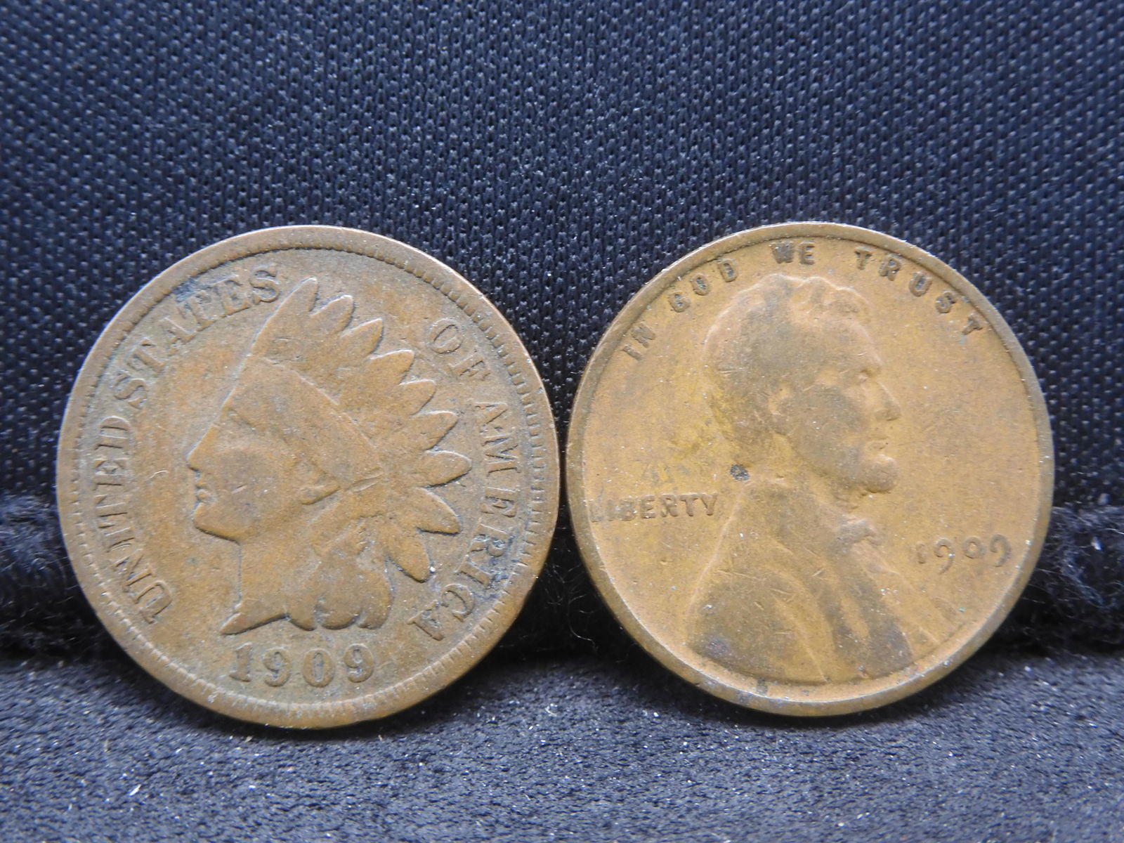 1909 Indian Penny & 1909 Wheat Penny - Last Year/First Year Set! (1 of 2)