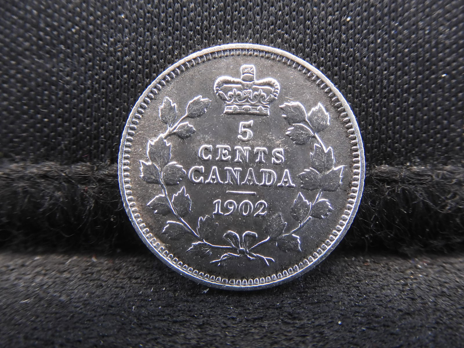 1902 Canada Five Cent Silver. Really nice BU with luster.  (1 of 2)
