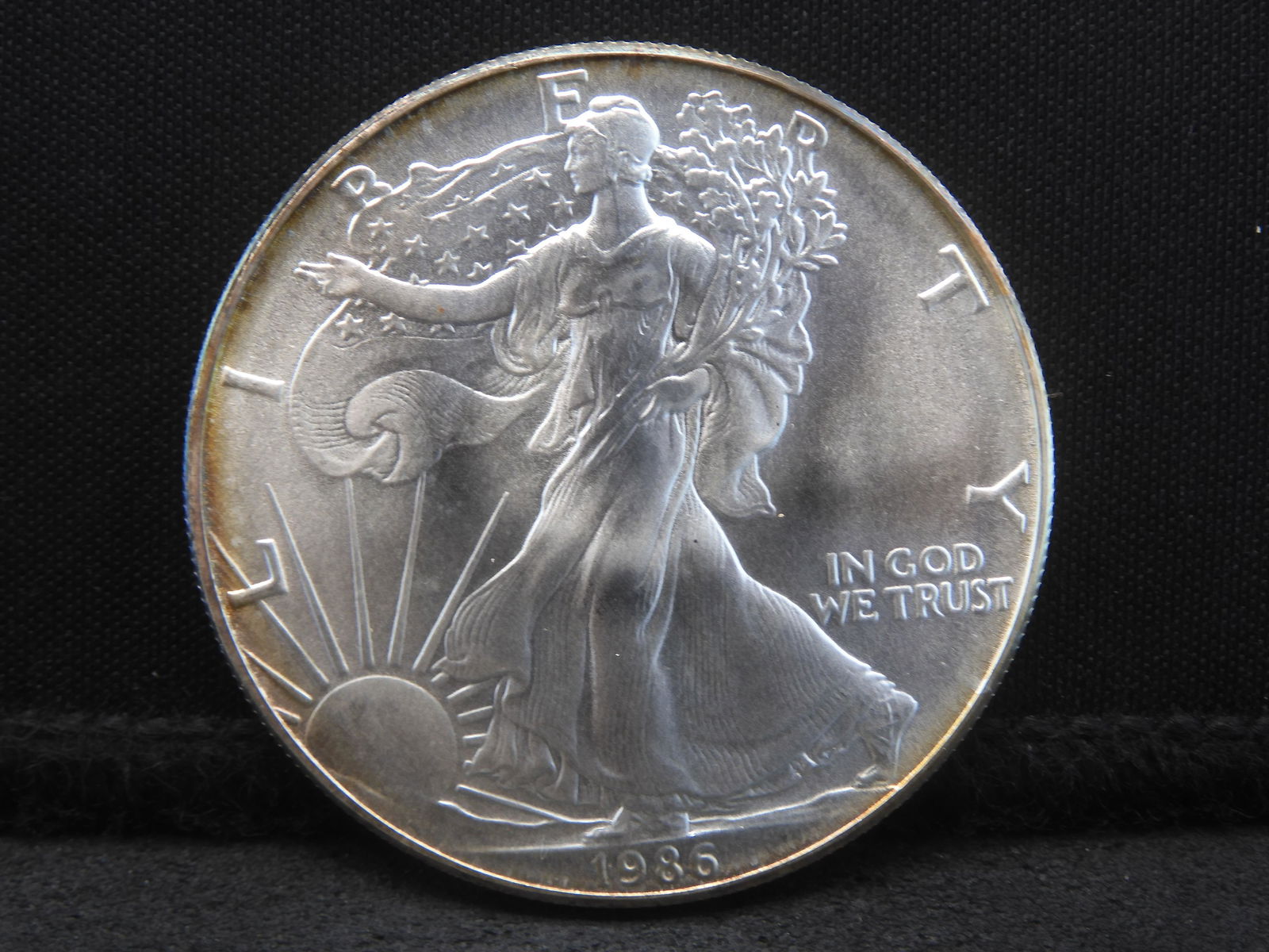 1986 Brilliant Uncirculated Key Date Silver American Eagle. (1 of 2)