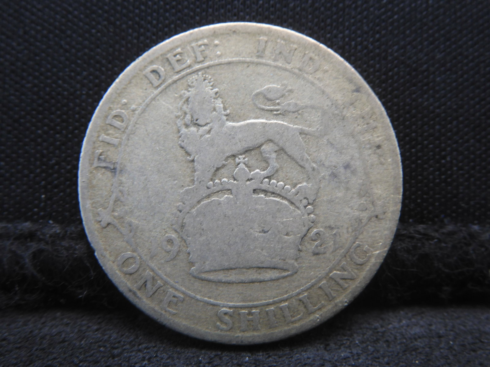 1921 Great Britain 1 Shilling 50% Silver Coin. Coin Weighs 0.17 Toz. REV: Portrait George V.: 1921 Great Britain 1 Shilling 50% Silver Coin. Coin Weighs 0.17 Toz. REV: Portrait George V.