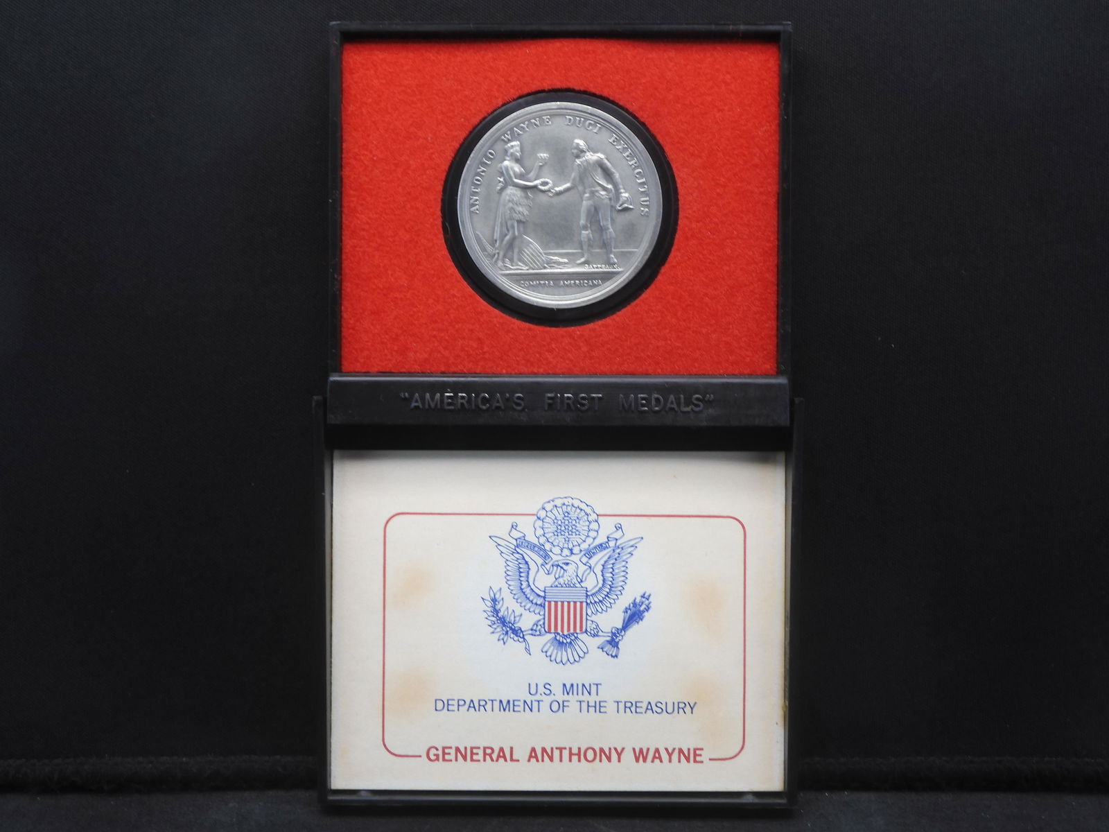 America's First Medals - General Anthony Wayne w/ COA (1 of 4)