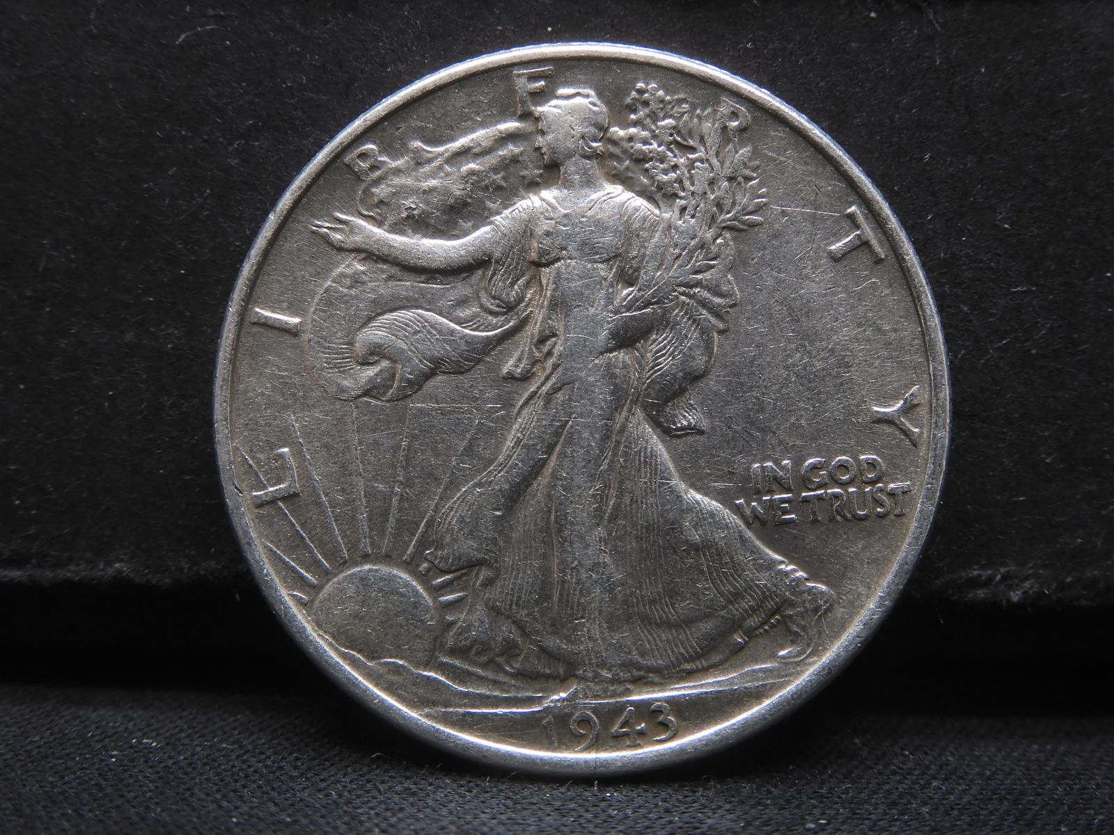 1943, Only 53 Mill ever minted, 90% SILVER.   Liberty half/82 years old! (1 of 2)