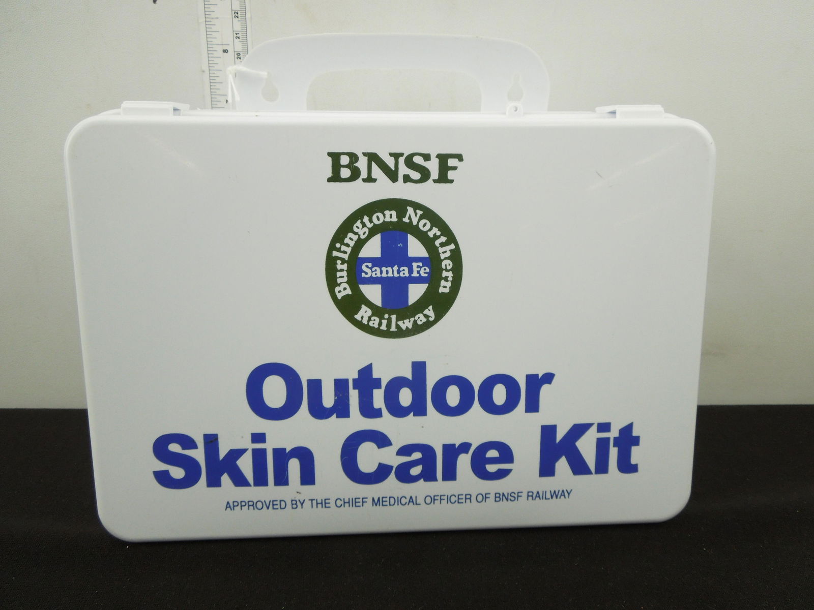 Burlington Northern Santa Fe First Aid Kit Plastic Box: Burlington Northern Santa Fe First Aid Kit Plastic Box