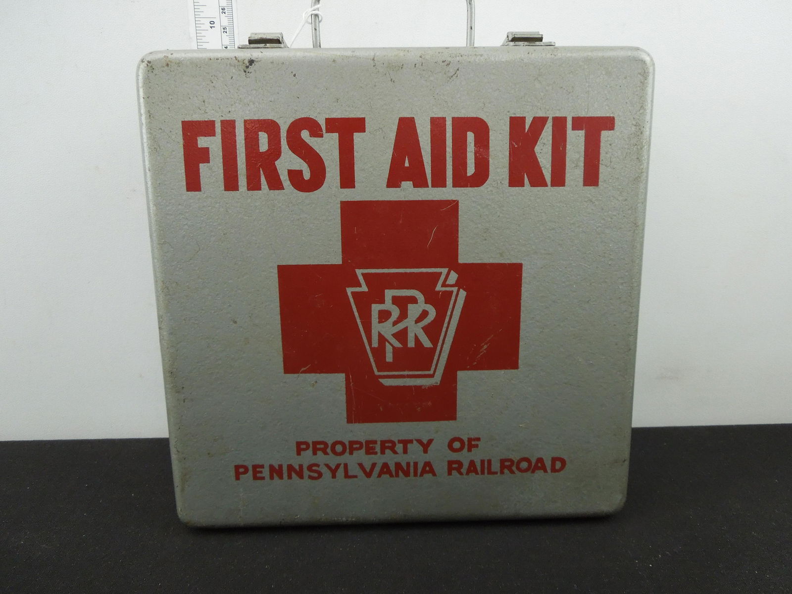 Pennsylvania Rail Road First Aid Kit Metal Box: Pennsylvania Rail Road First Aid Kit Metal Box