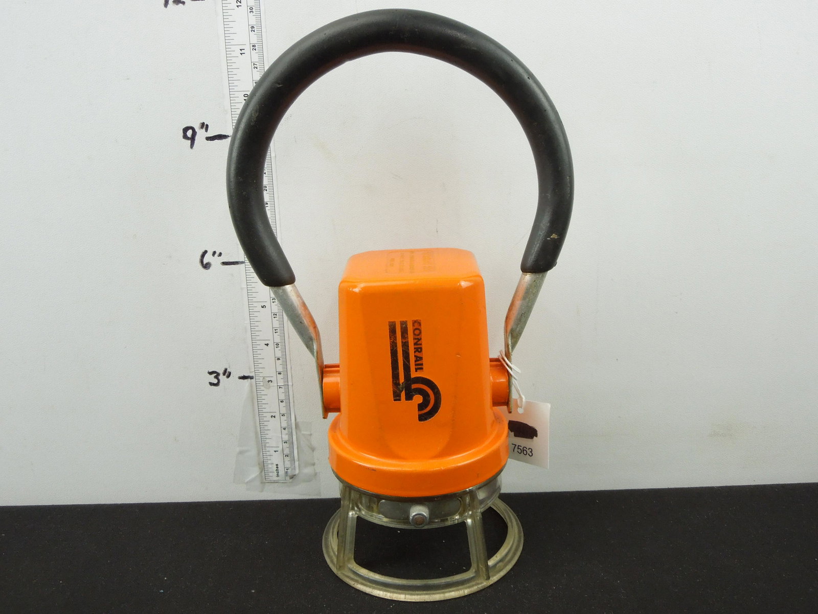 Conrail Starlite 222 Battery Lantern, Orange Body: Conrail Starlite 222 Battery Lantern, Orange Body