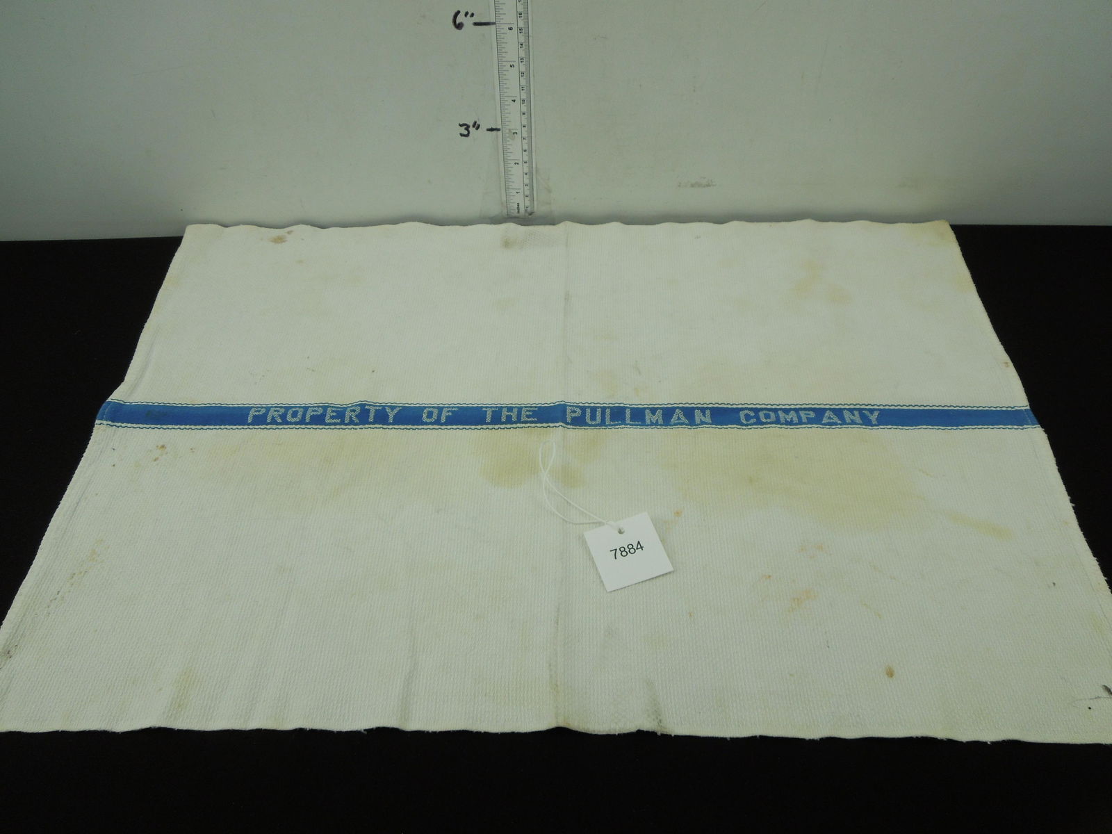 Pullman White Dish Towel (1 of 8)