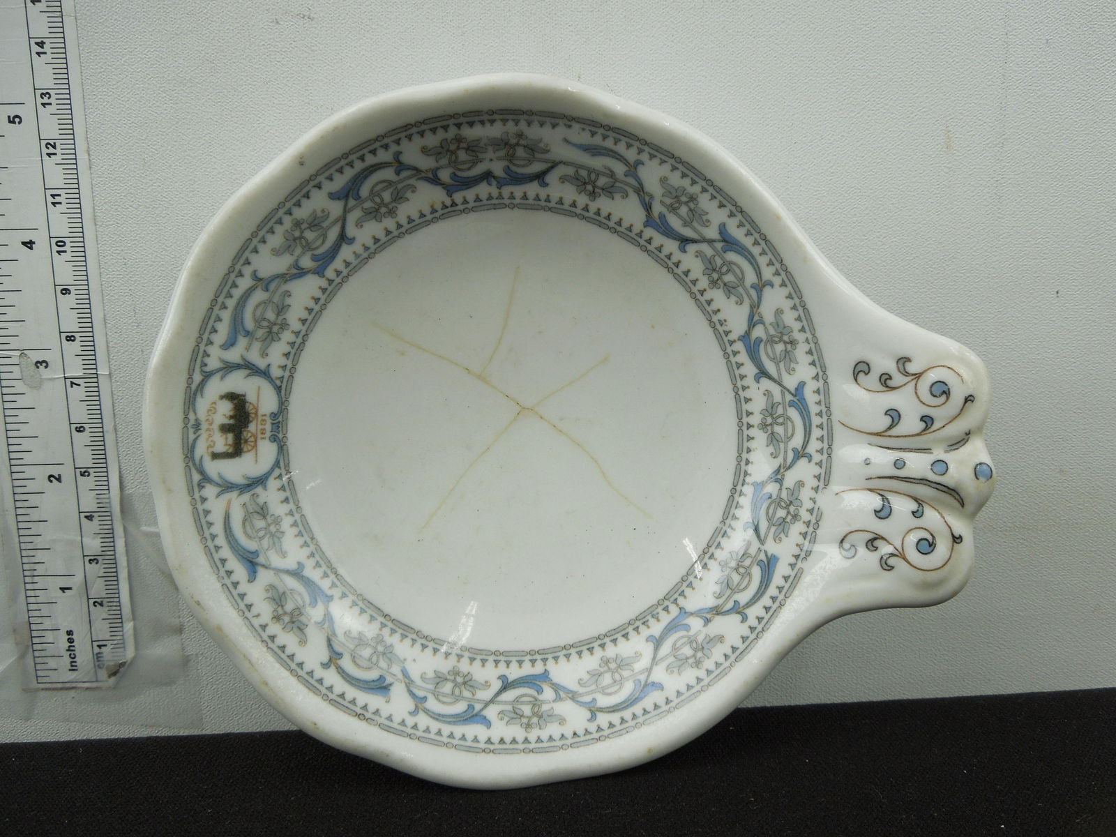 New York Central Lines Syracuse China, Gravy Boat Dewitt Clinton Pattern (1 of 4)