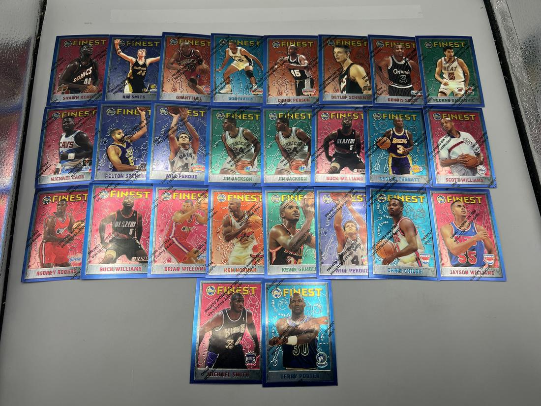 Lot of (25) 1995-96 Topps Finest Basketball Cards - Varying Conditions (1 of 5)