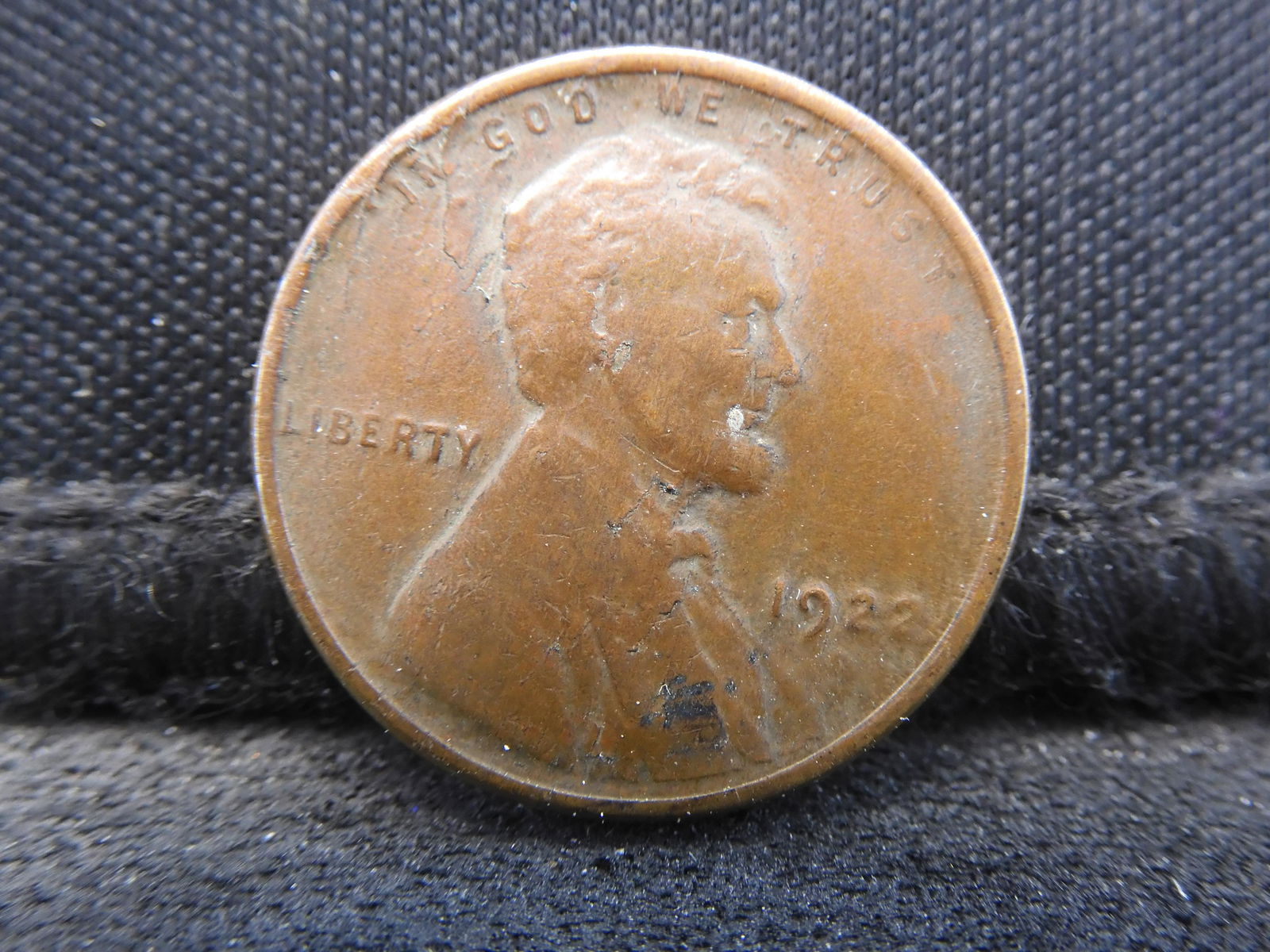 1922-D Wheat Cent  - Semi Key Date! (1 of 2)
