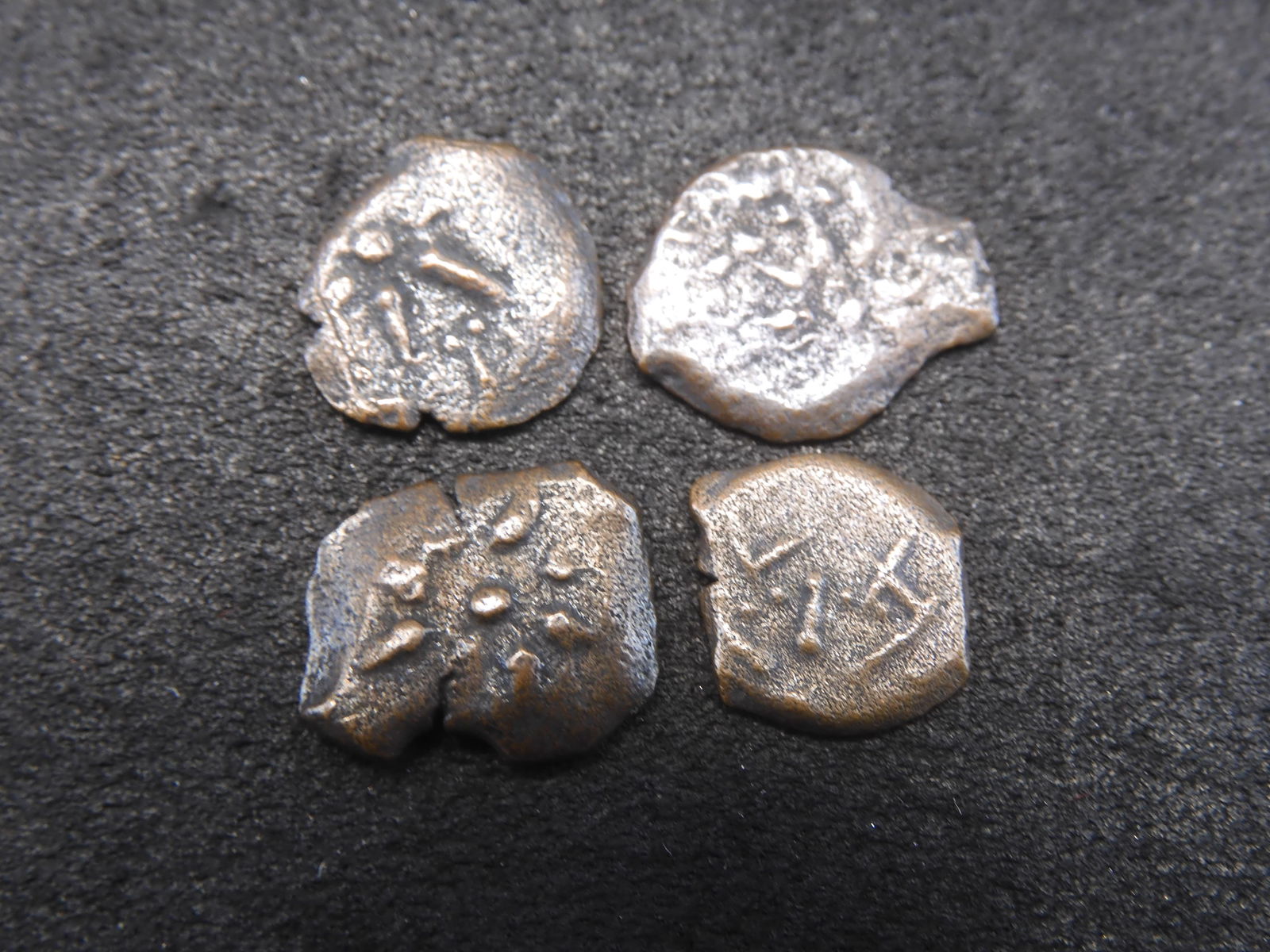 4 Unknown Ancient Coins (1 of 3)