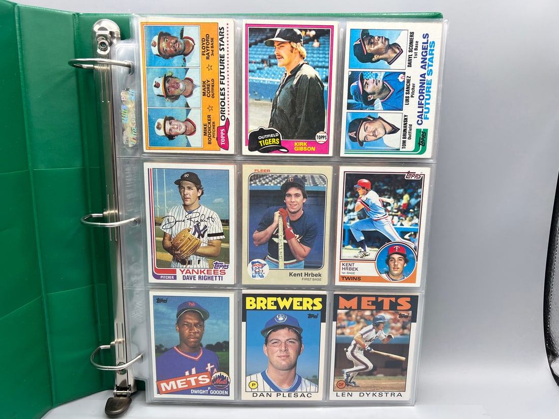 Binder of Assorted Vintage & Modern Baseball Cards W/ Many Stars & Rookies - Kirk Gibson RC, Dwight (1 of 10)