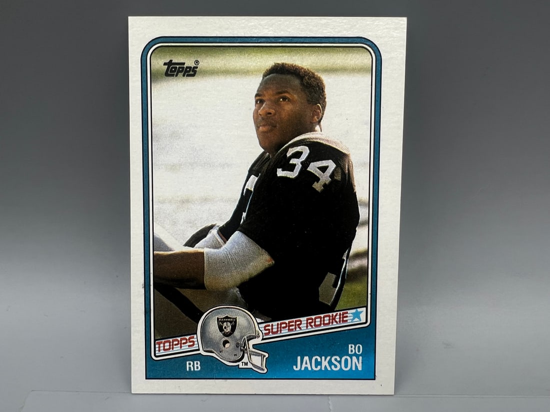 1988 Topps #327 Bo Jackson Rookie: 1988 Topps #327 Bo Jackson Rookie